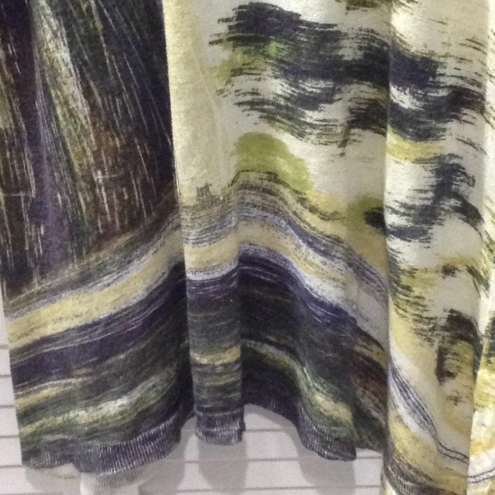 Tunic Top - Picture 3 of 3